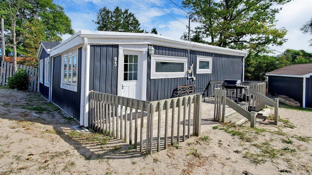 Main Beach River Retreat - Wasaga Beach 1 - Main Strip - 93 Mosley St Zewnętrze zdjęcie