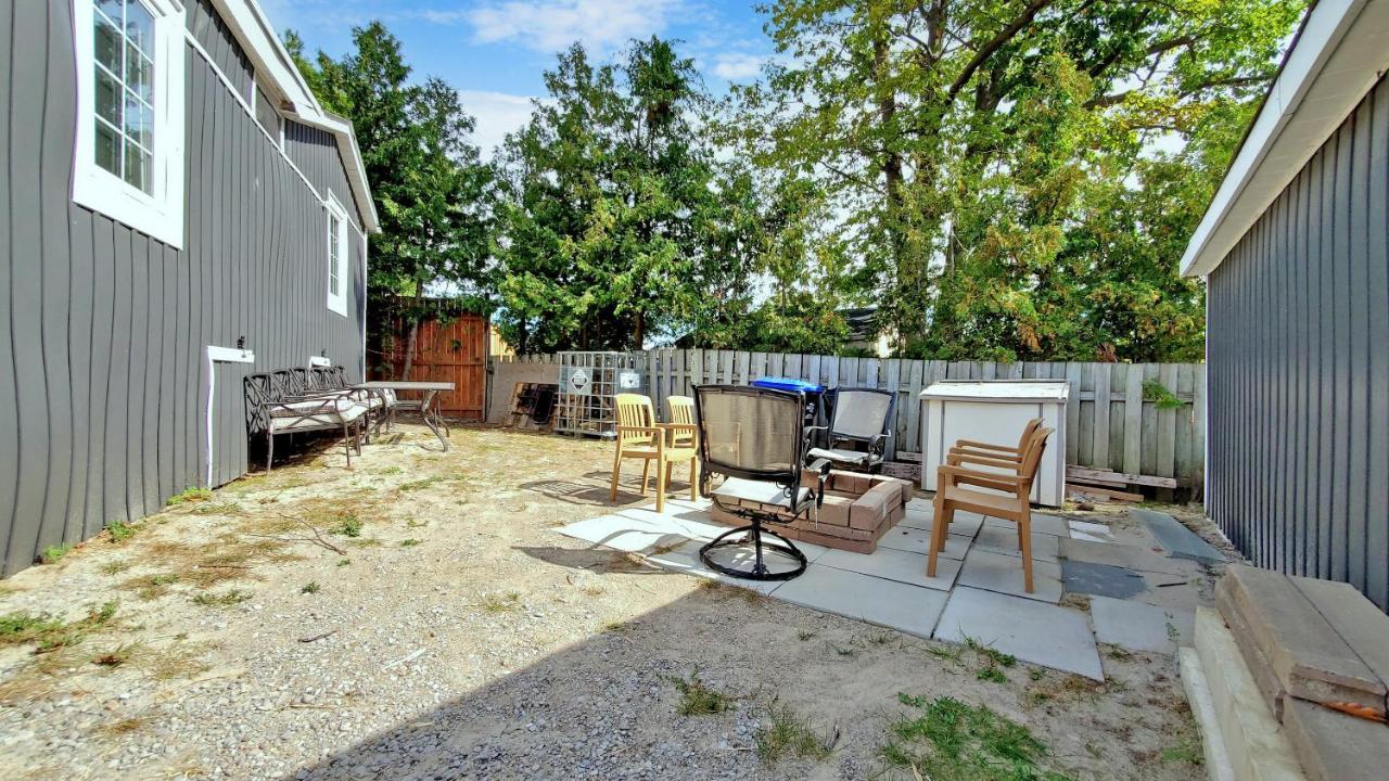 Main Beach River Retreat - Wasaga Beach 1 - Main Strip - 93 Mosley St Zewnętrze zdjęcie